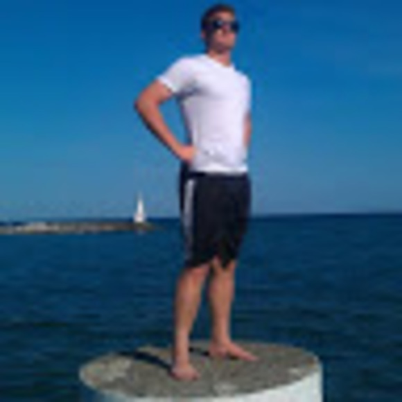 Meet your Posher, Alex - Picture 1 of 1